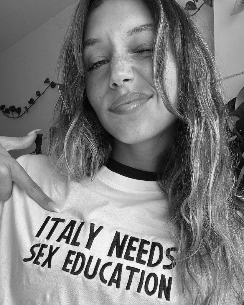 T-Shirt Italy Needs Sex Education